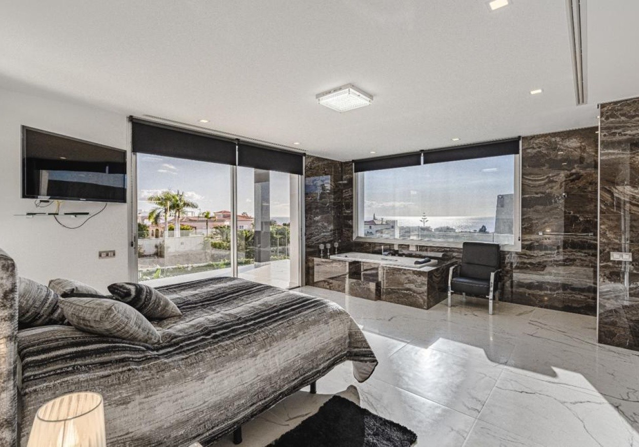 Moderna y lujosa villa en Playa Paraíso, Costa Adeje