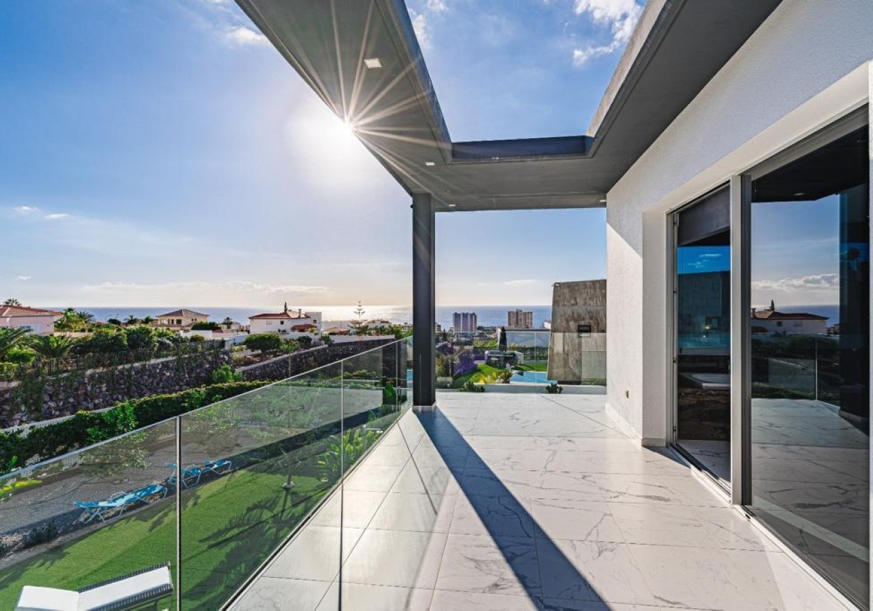 Moderna y lujosa villa en Playa Paraíso, Costa Adeje