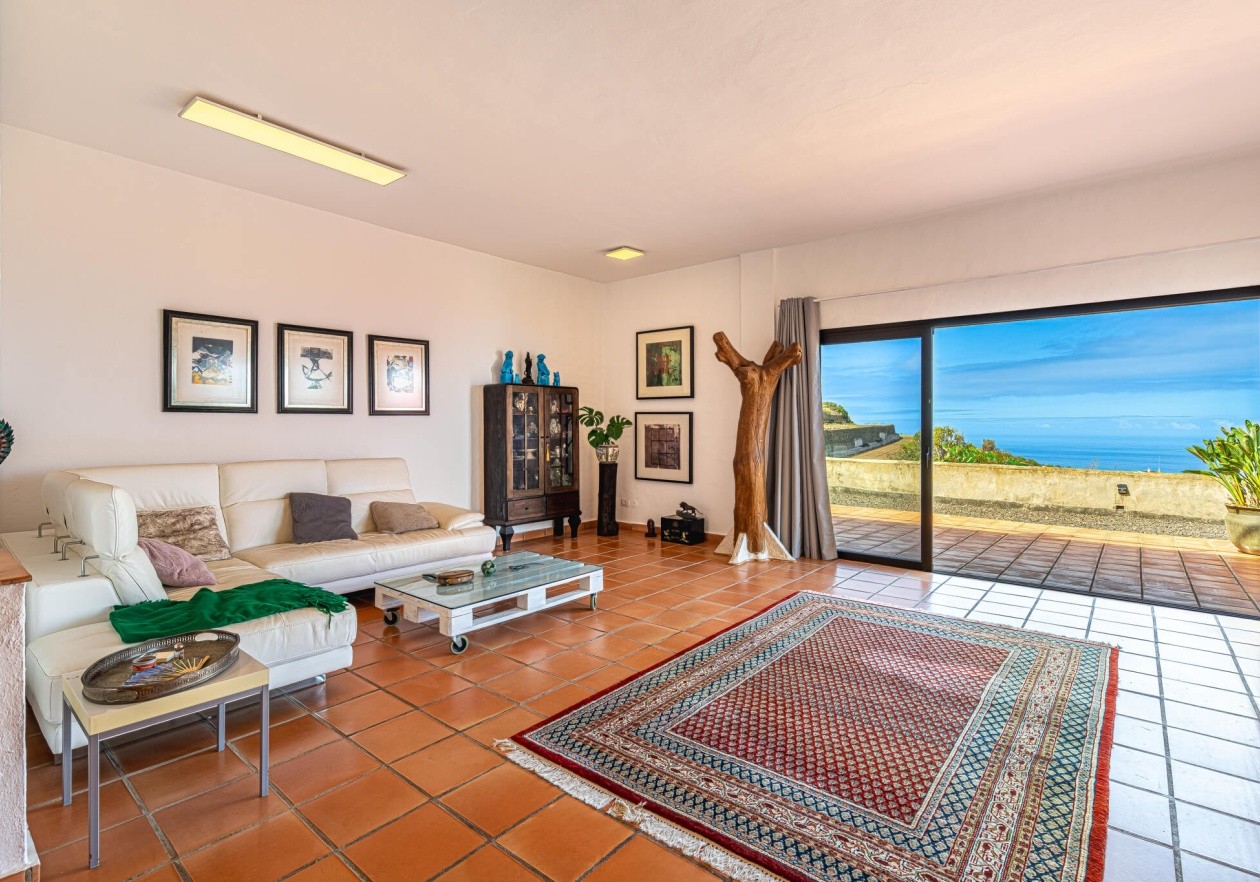 Independent house in San Juan de la Rambla