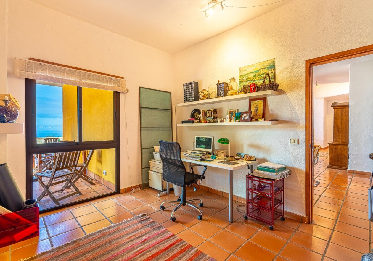 Independent house in San Juan de la Rambla