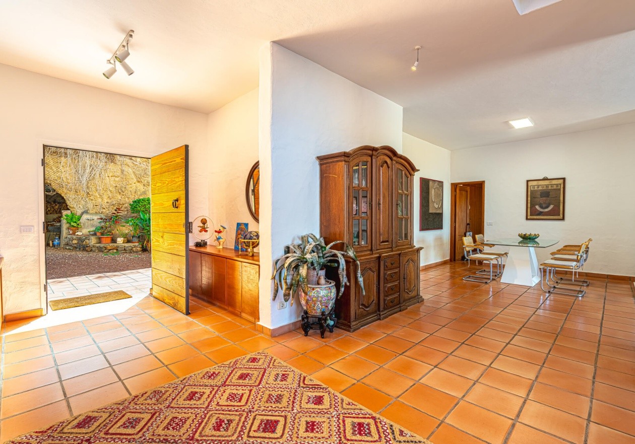 Independent house in San Juan de la Rambla