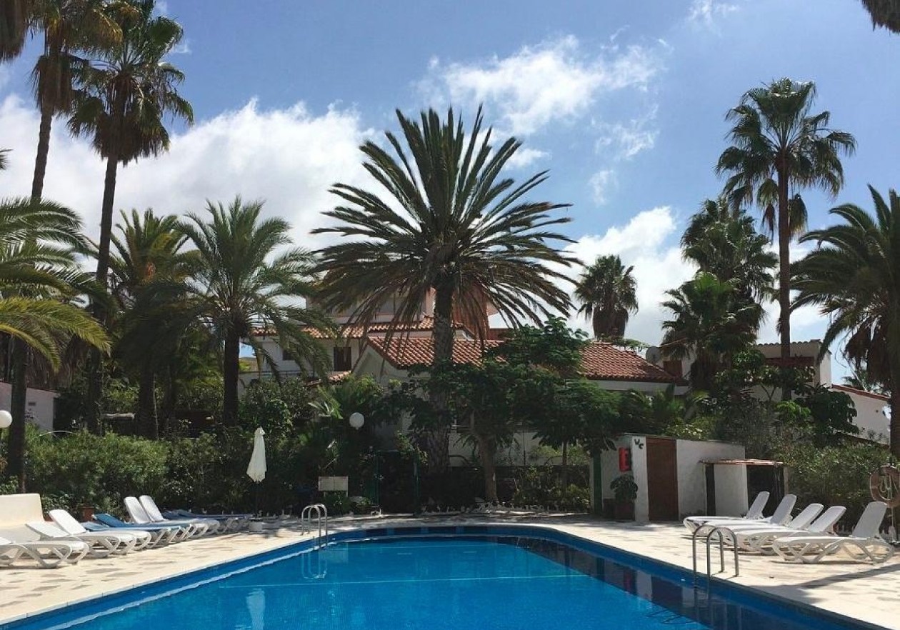 Semi-detached house for sale in calle la Punta Chayofa, Arona