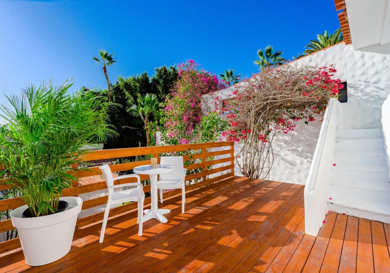 Semi-detached house for sale in calle la Punta Chayofa, Arona