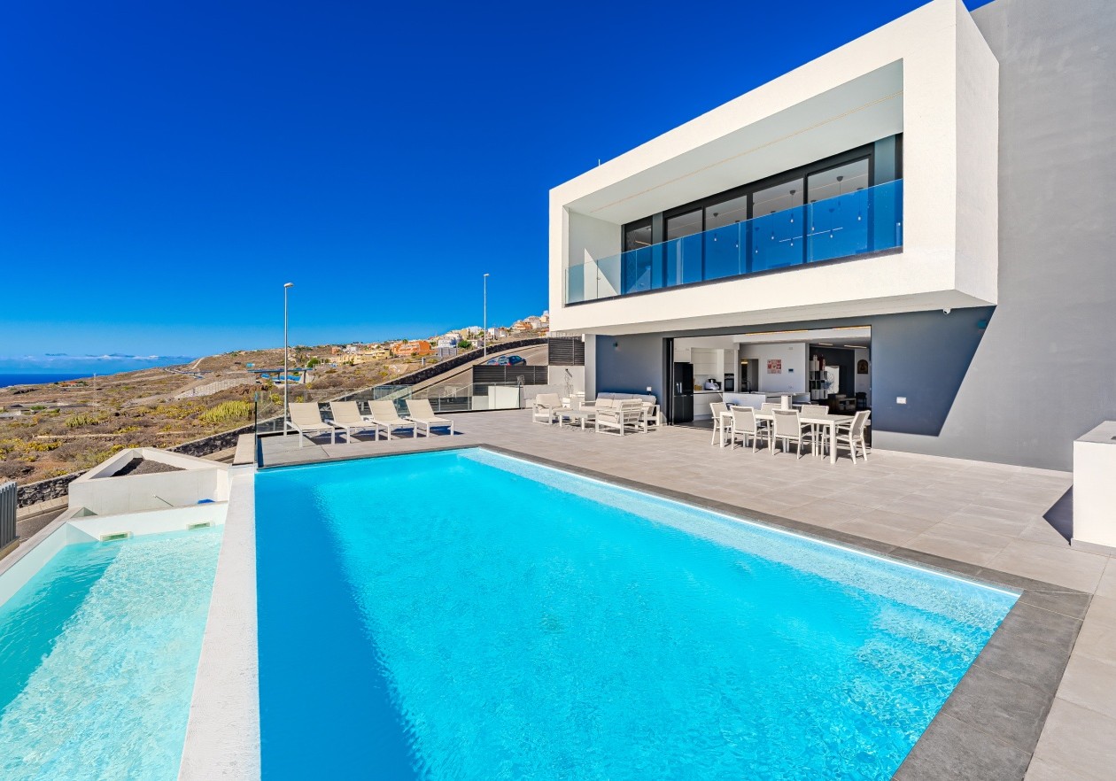 Exclusive Luxury Villa in Armeñime, Adeje