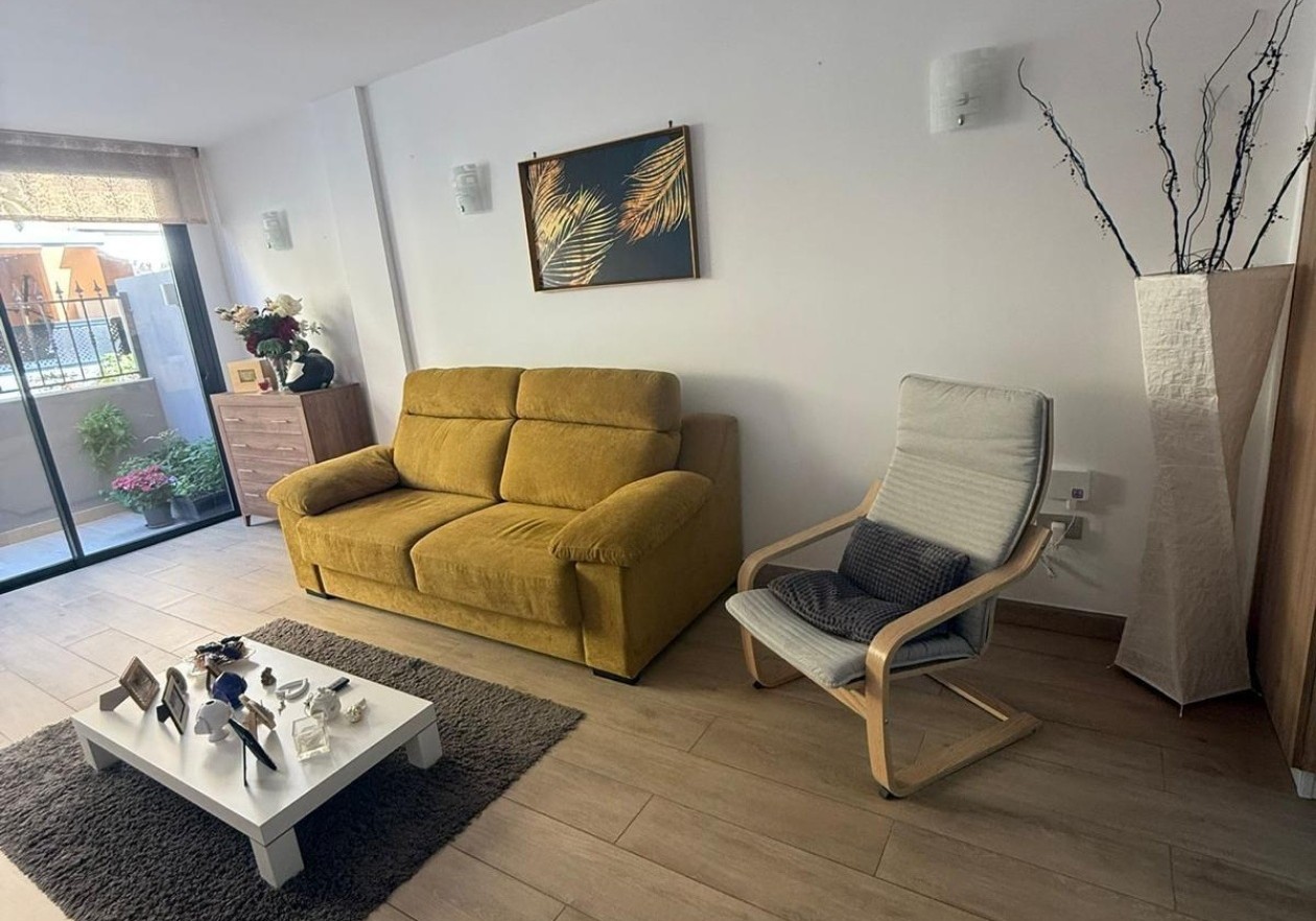 Modern Apartment with Balcony, Terrace and Pool in a Central Location in Adeje