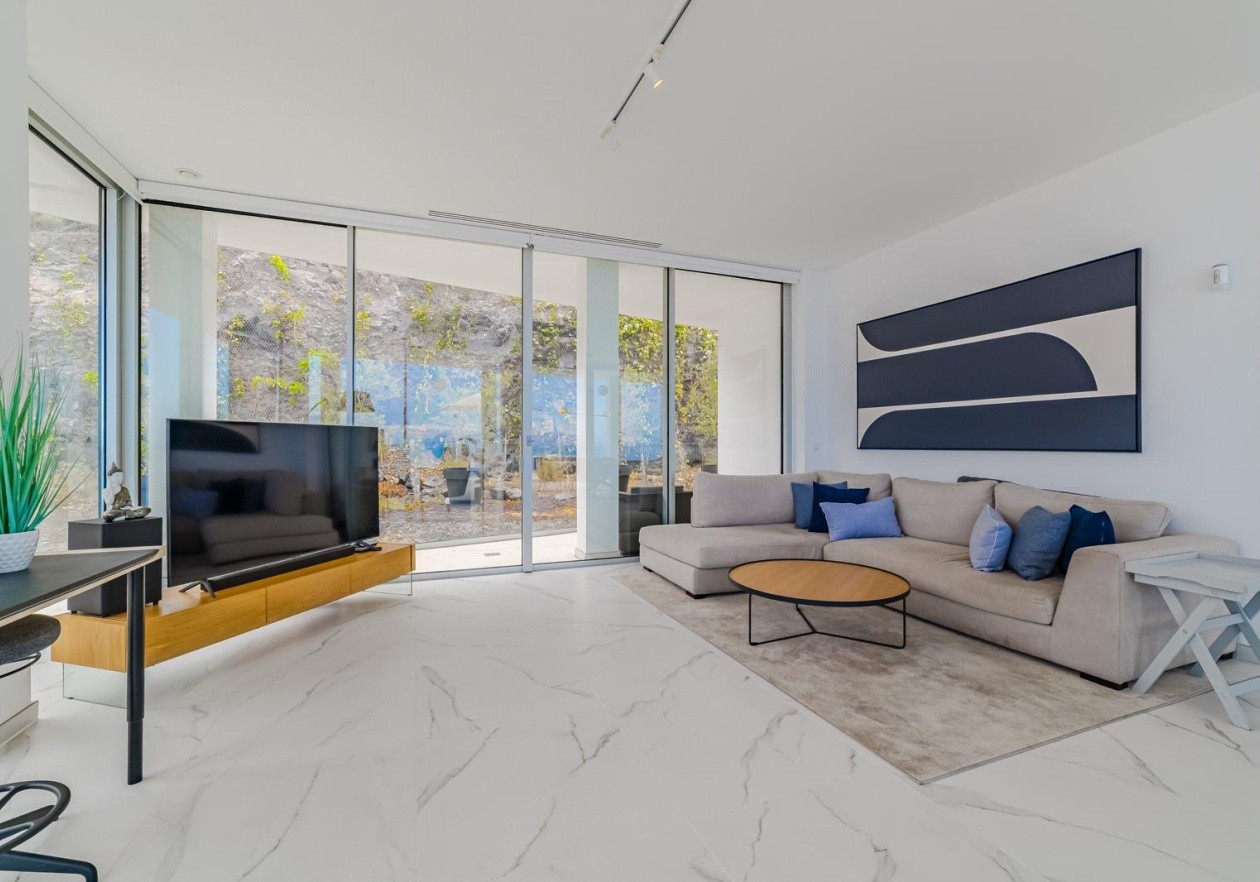 Exclusive Luxury Penthouse with Unobstructed Sea Views in Los Gigantes 