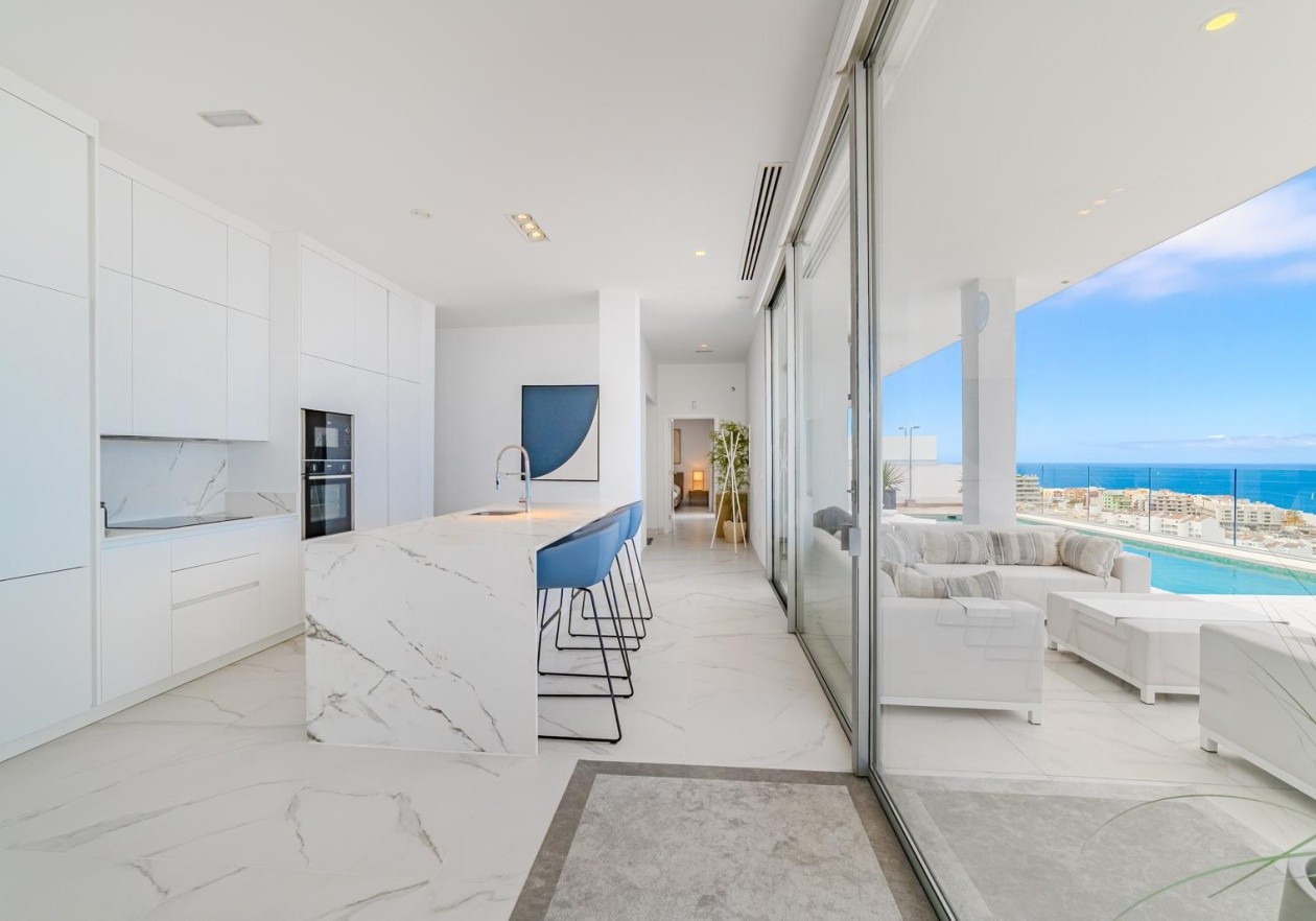 Exclusive Luxury Penthouse with Unobstructed Sea Views in Los Gigantes 