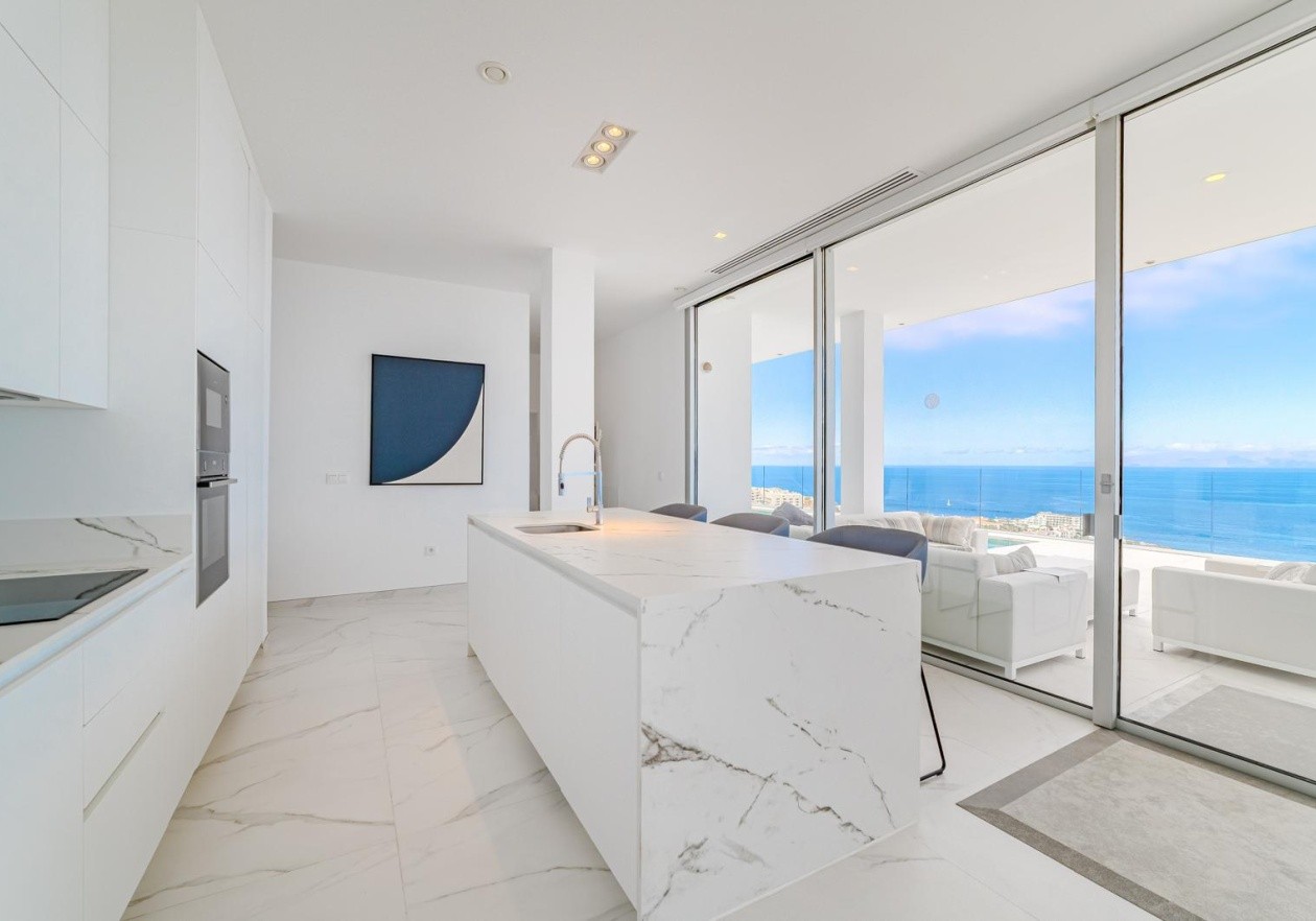 Exclusive Luxury Penthouse with Unobstructed Sea Views in Los Gigantes 
