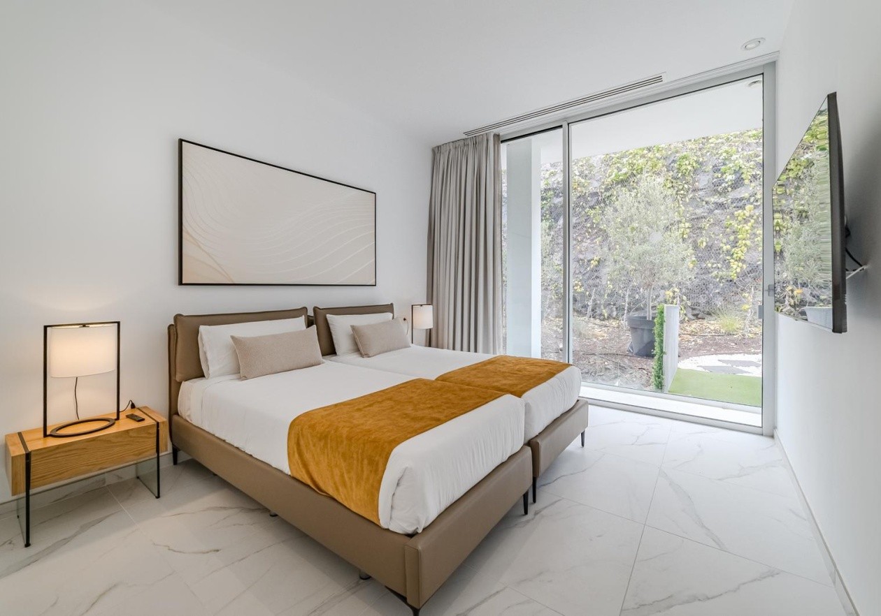 Exclusive Luxury Penthouse with Unobstructed Sea Views in Los Gigantes 