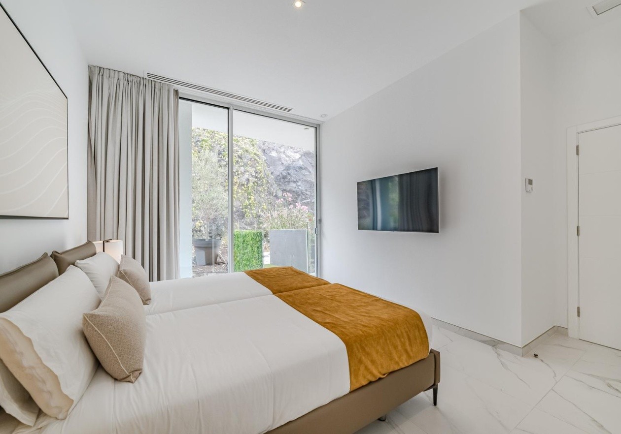 Exclusive Luxury Penthouse with Unobstructed Sea Views in Los Gigantes 