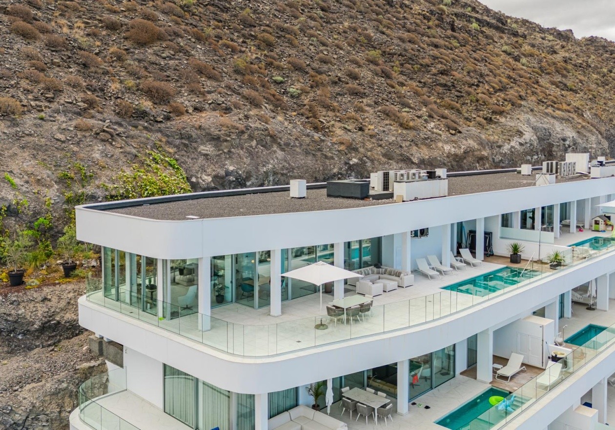 Exclusive Luxury Penthouse with Unobstructed Sea Views in Los Gigantes 