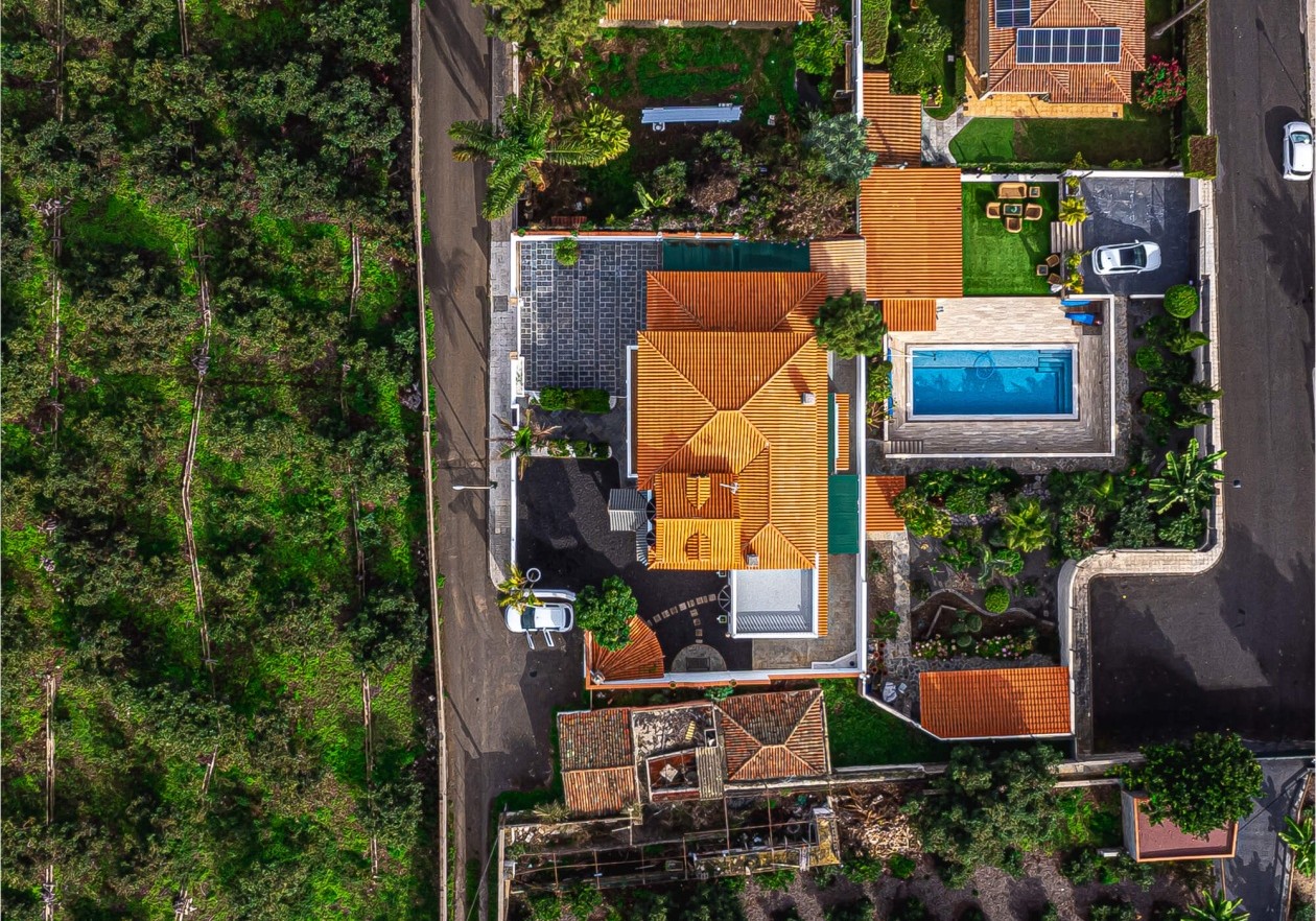 Exclusive licensed medical property with flexible living comfort in La Orotava, Tenerife