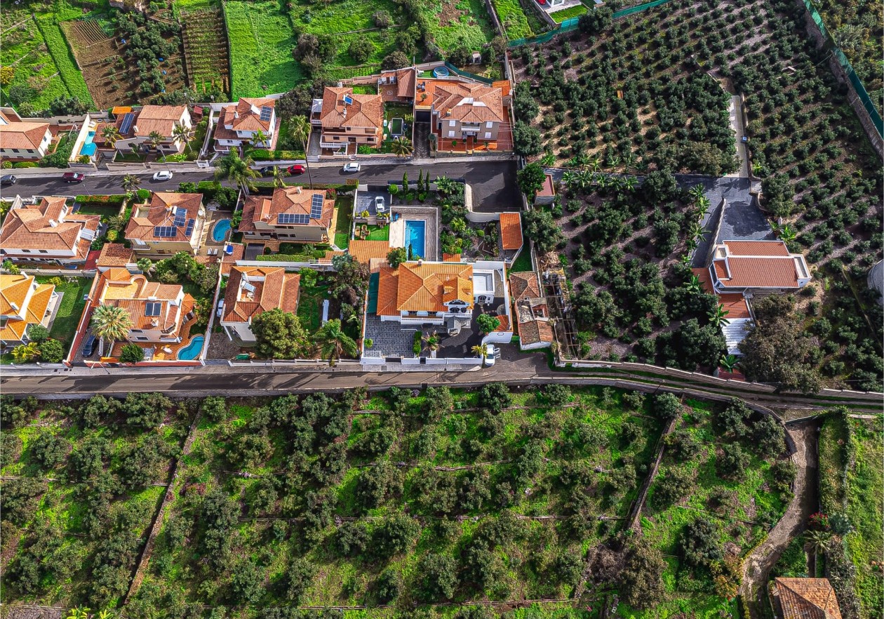 Exclusive licensed medical property with flexible living comfort in La Orotava, Tenerife