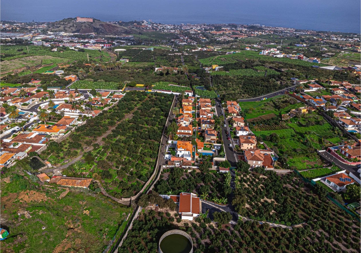 Exclusive licensed medical property with flexible living comfort in La Orotava, Tenerife