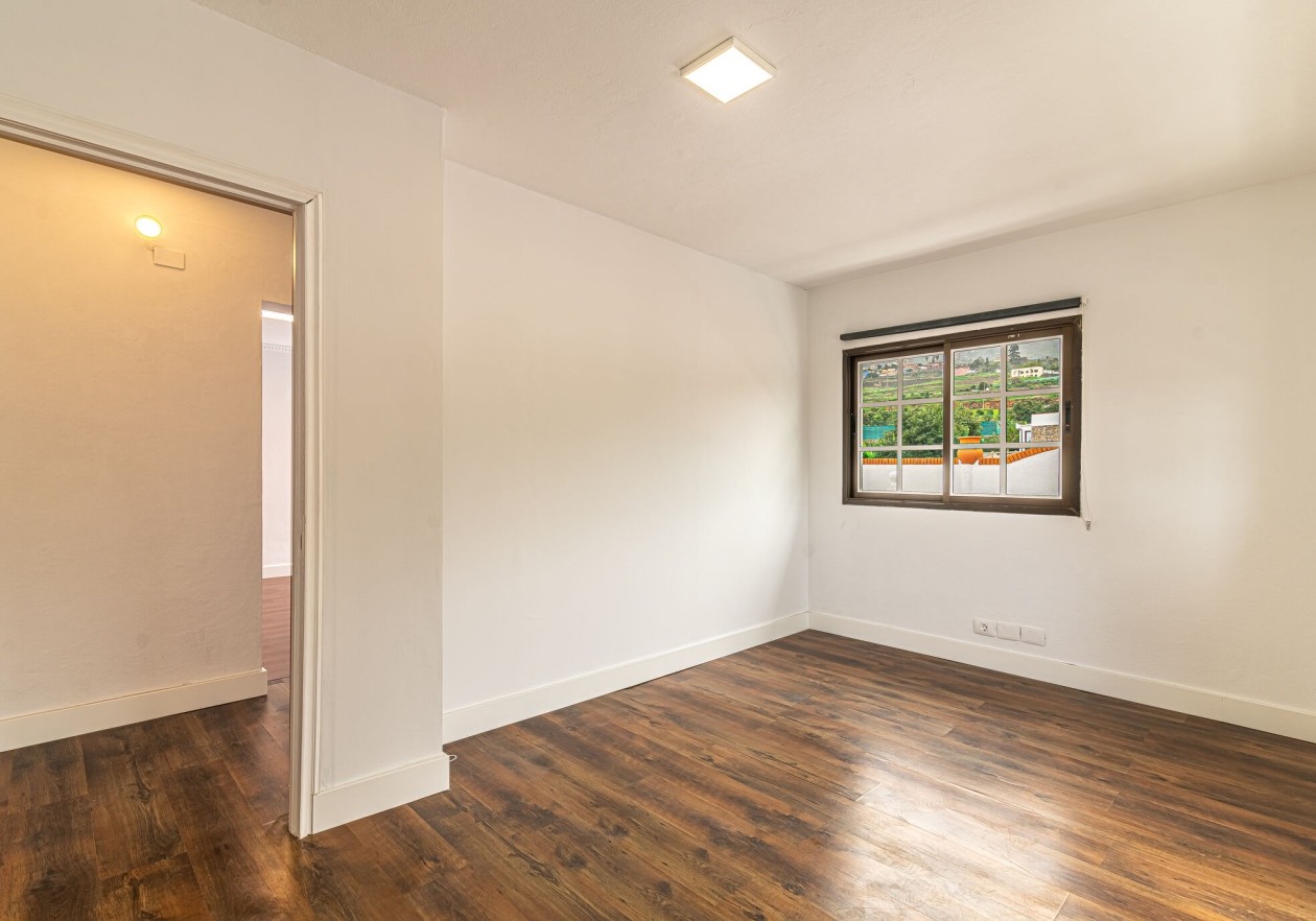 Exclusive licensed medical property with flexible living comfort in La Orotava, Tenerife
