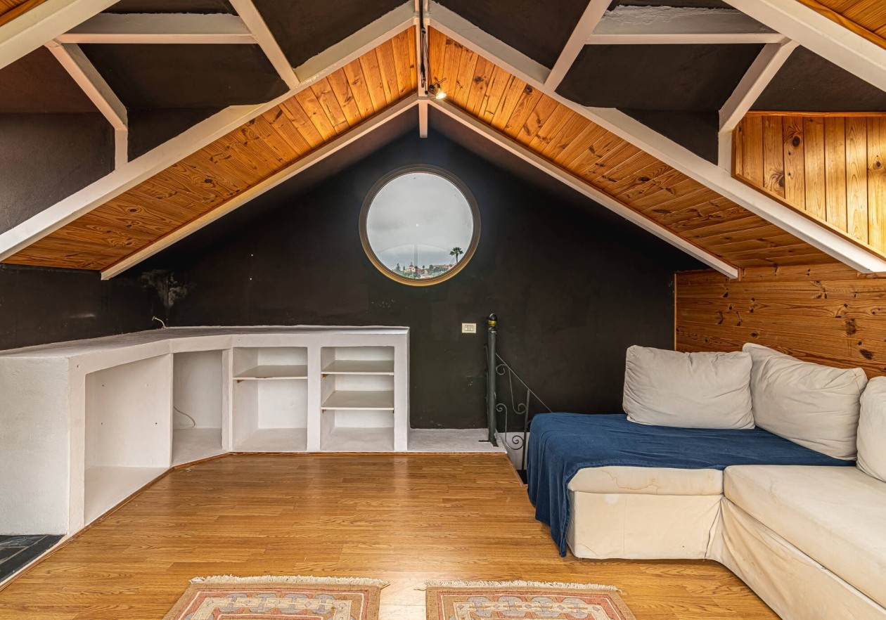 Exclusive licensed medical property with flexible living comfort in La Orotava, Tenerife