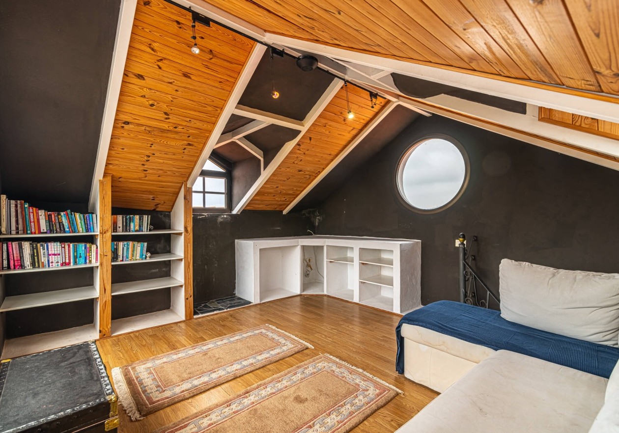 Exclusive licensed medical property with flexible living comfort in La Orotava, Tenerife