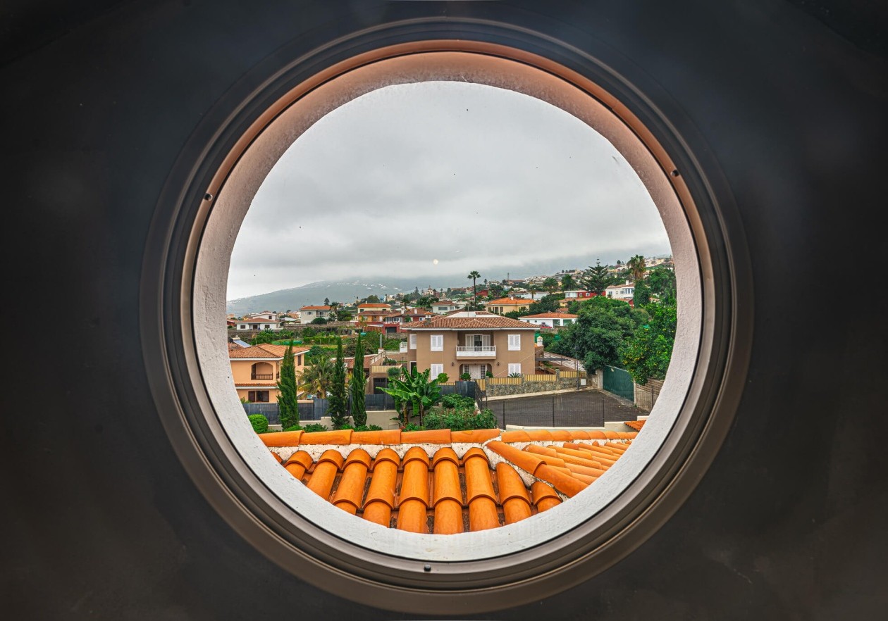 Exclusive licensed medical property with flexible living comfort in La Orotava, Tenerife