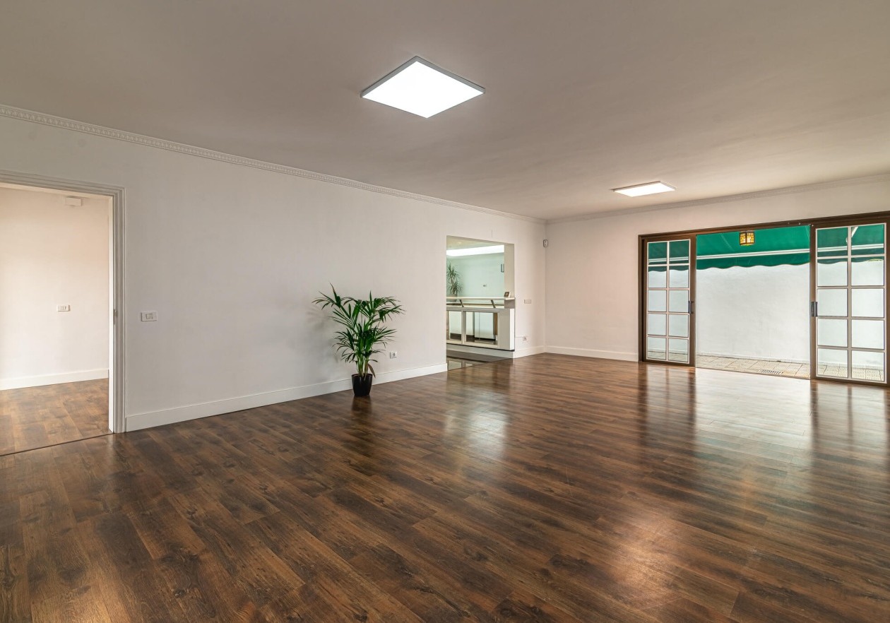 Exclusive licensed medical property with flexible living comfort in La Orotava, Tenerife