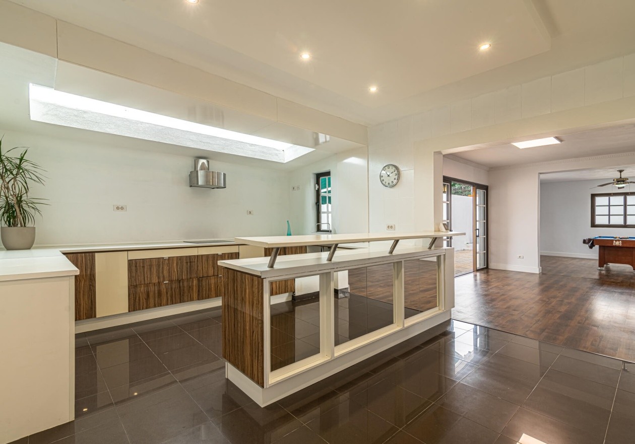 Exclusive licensed medical property with flexible living comfort in La Orotava, Tenerife