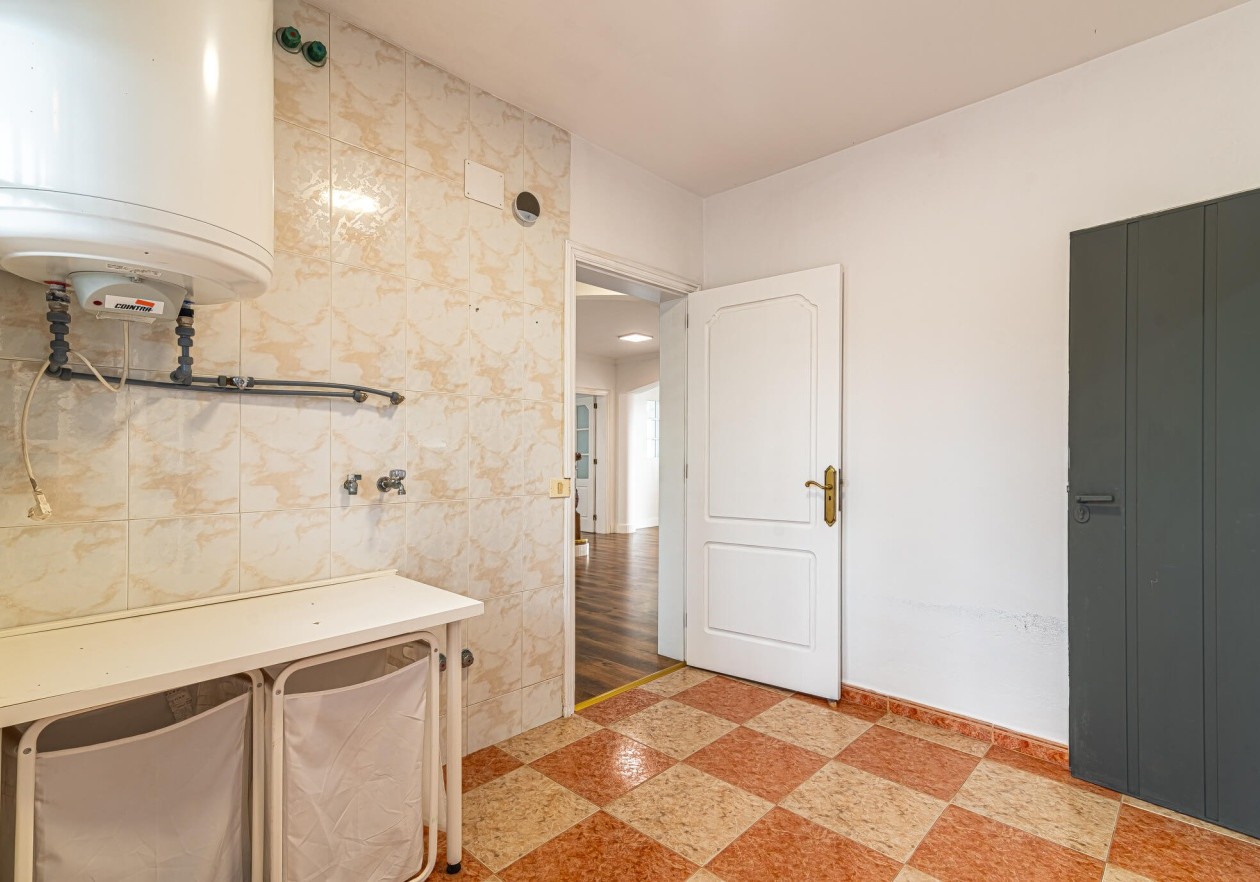 Exclusive licensed medical property with flexible living comfort in La Orotava, Tenerife