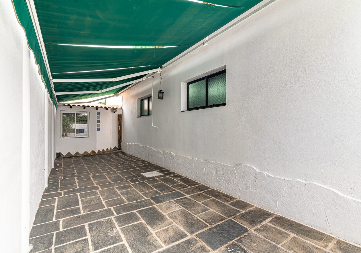 Exclusive licensed medical property with flexible living comfort in La Orotava, Tenerife
