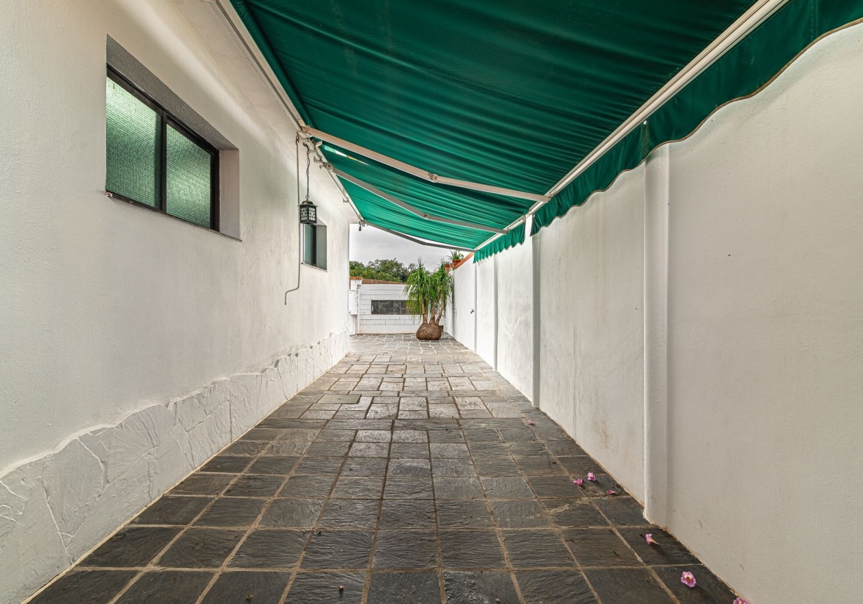 Exclusive licensed medical property with flexible living comfort in La Orotava, Tenerife