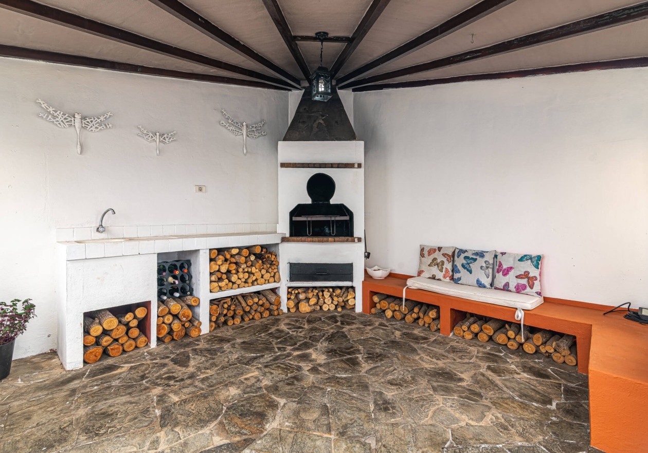 Exclusive licensed medical property with flexible living comfort in La Orotava, Tenerife