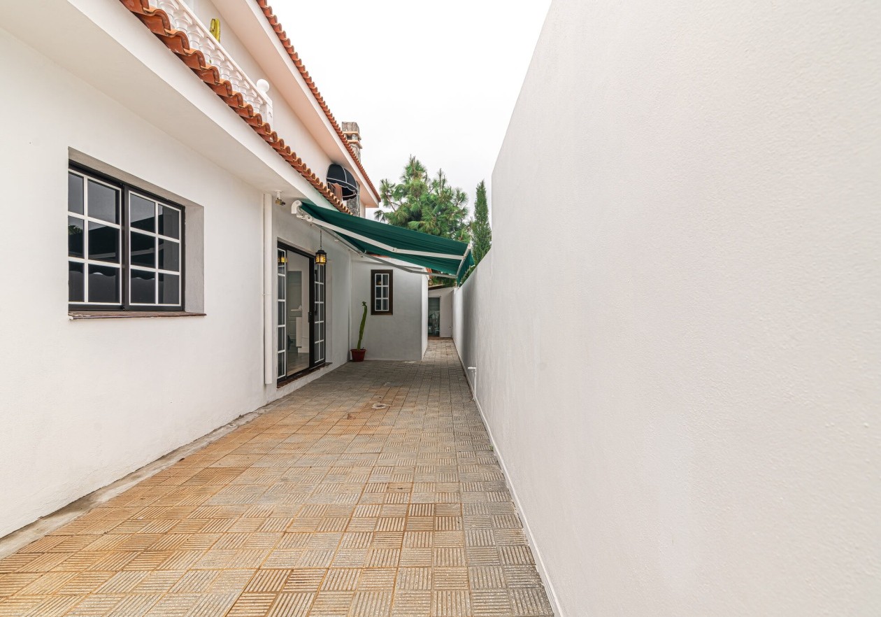 Exclusive licensed medical property with flexible living comfort in La Orotava, Tenerife