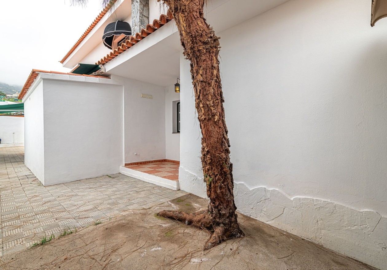 Exclusive licensed medical property with flexible living comfort in La Orotava, Tenerife