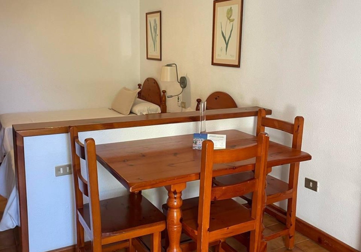 Nice ground floor studio with garden in Parque Santiago III