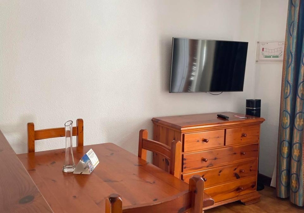 Nice ground floor studio with garden in Parque Santiago III