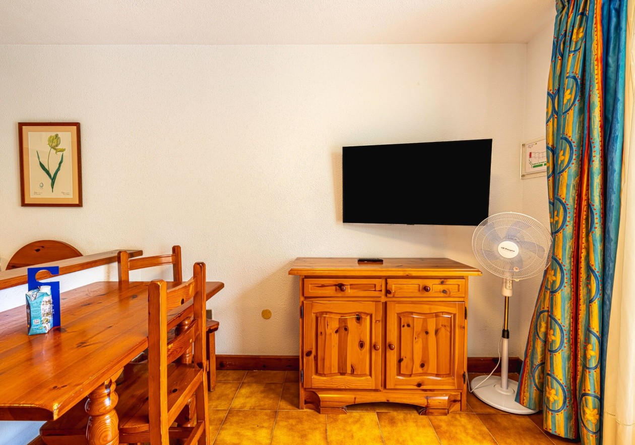 Nice ground floor studio with garden in Parque Santiago III