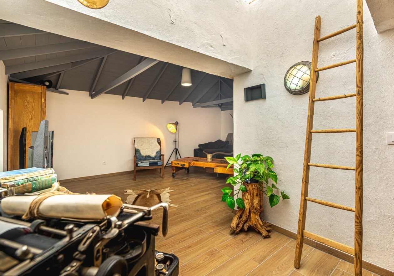 Fully renovated home in the traditional Canarian style.