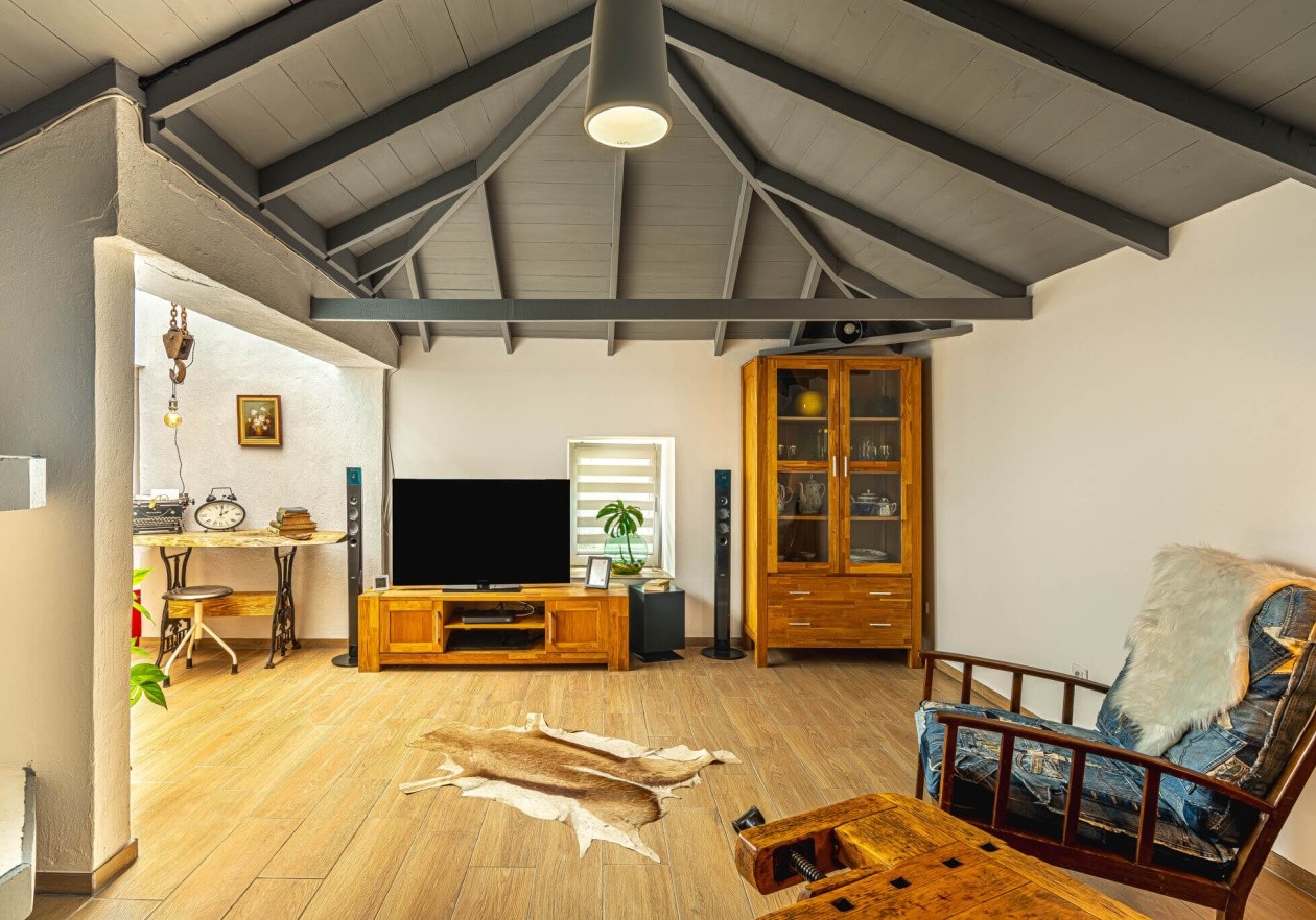 Fully renovated home in the traditional Canarian style.