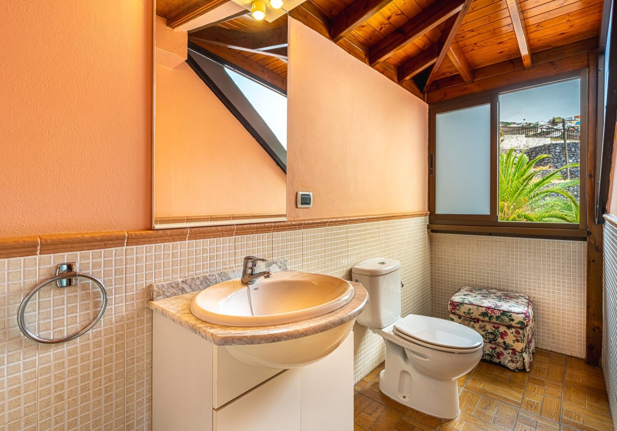 Semi-Detached House for Sale – Nice location and confort
