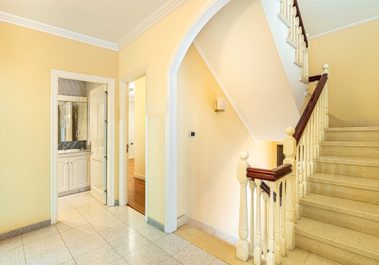 Semi-Detached House for Sale – Nice location and confort