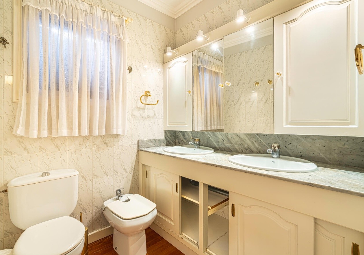 Semi-Detached House for Sale – Nice location and confort