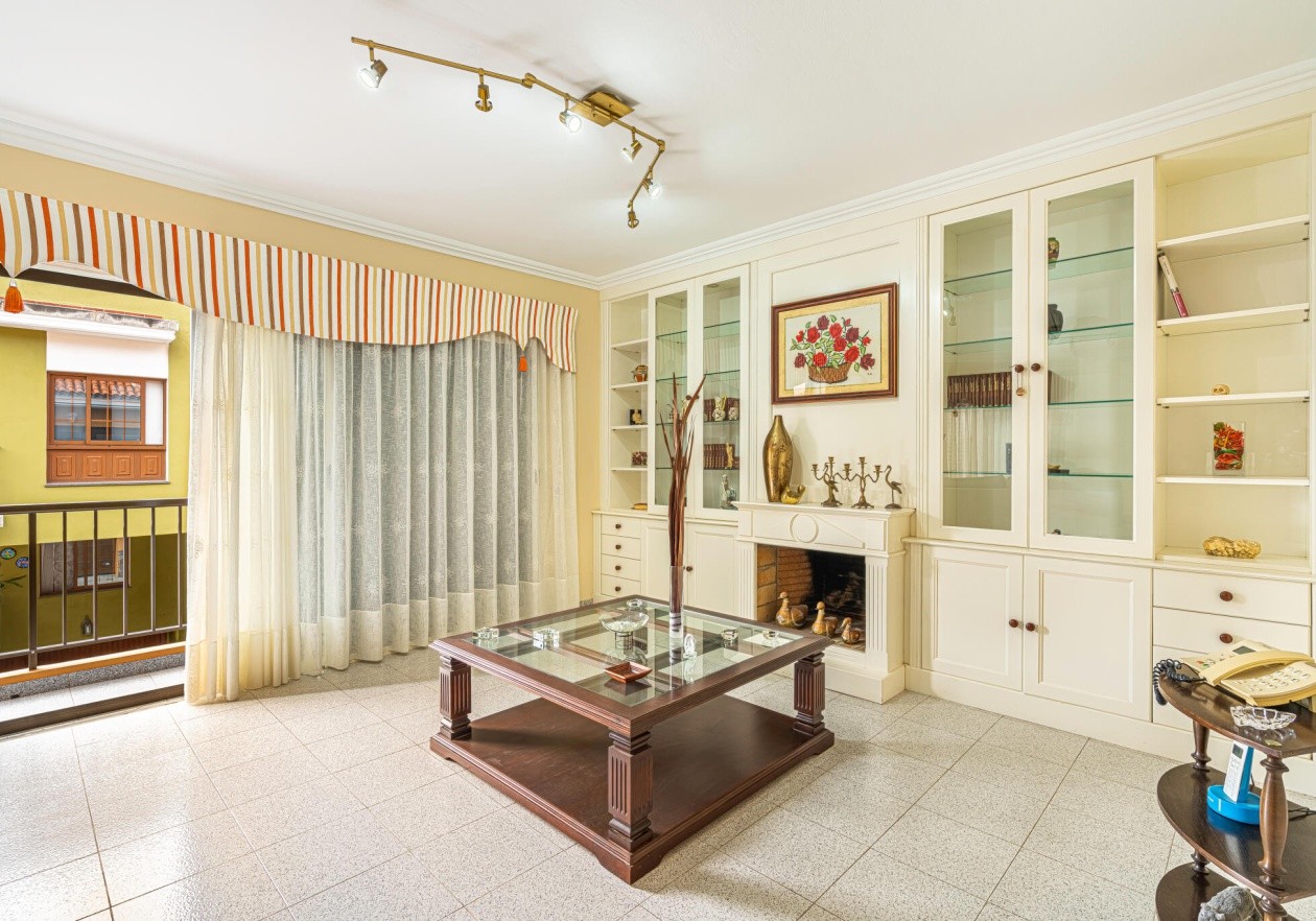 Semi-Detached House for Sale – Nice location and confort