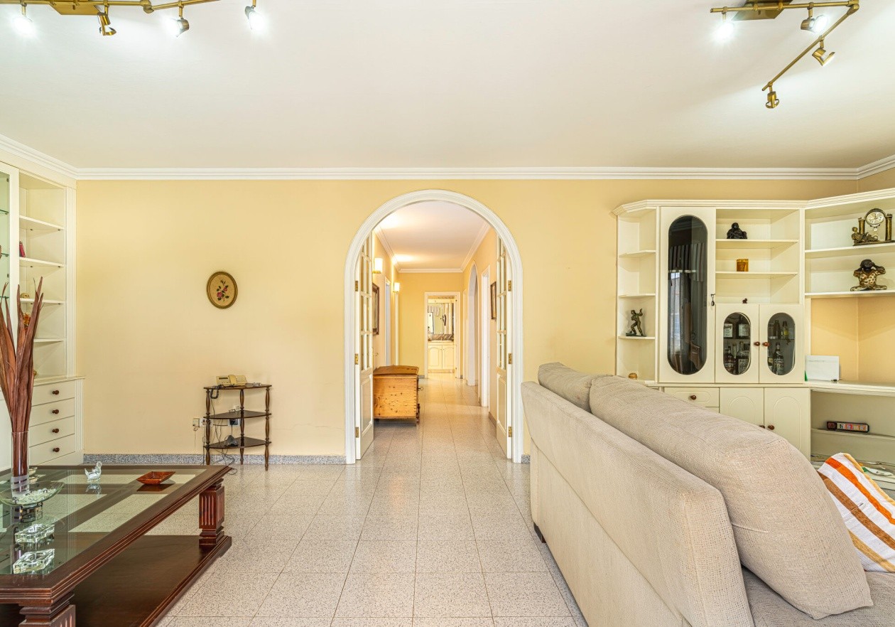 Semi-Detached House for Sale – Nice location and confort
