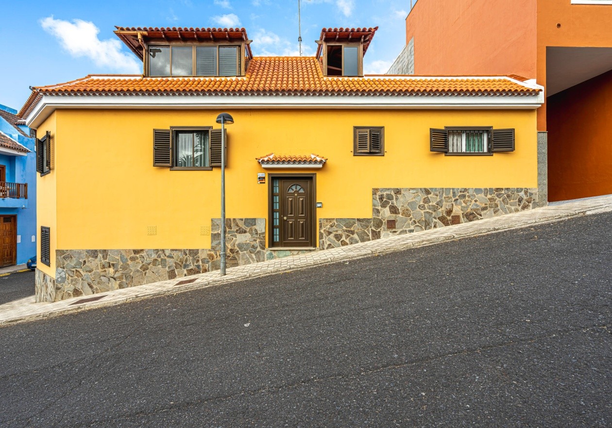 Semi-Detached House for Sale – Nice location and confort