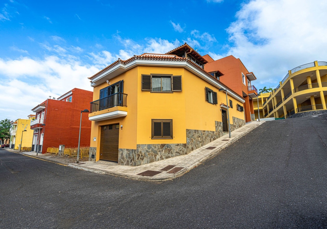 Semi-Detached House for Sale – Nice location and confort