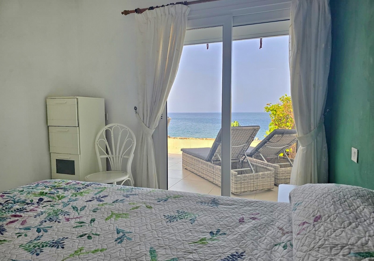 Apartamento en primera línea de playa - Playa de la Arena, Puerto de Santiago