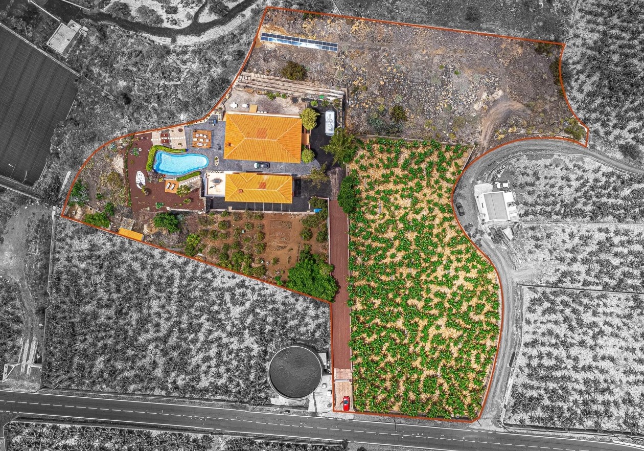 Exclusive finca with independent house in Acantilados de Los Gigantes