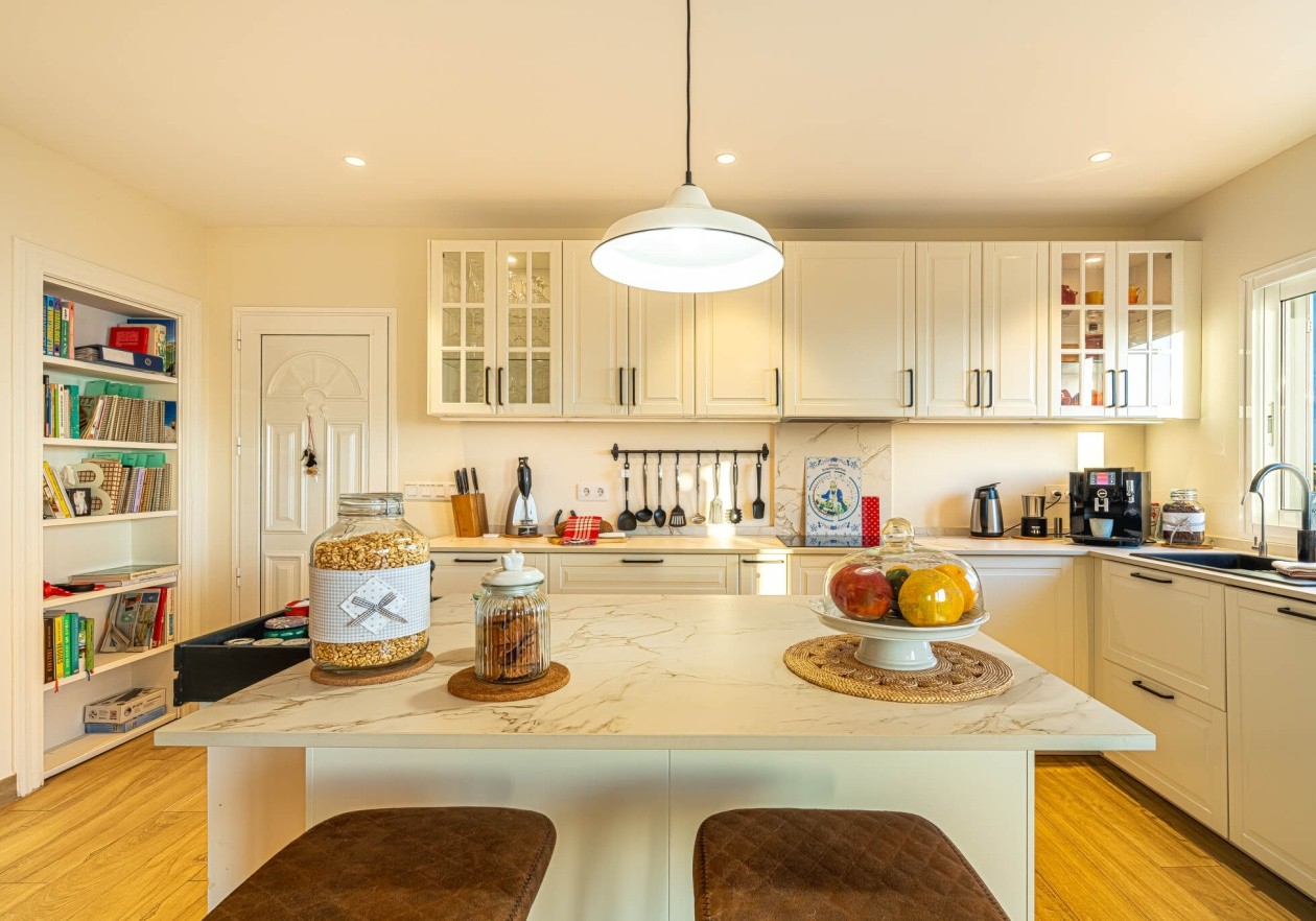 Exclusive finca with independent house in Acantilados de Los Gigantes