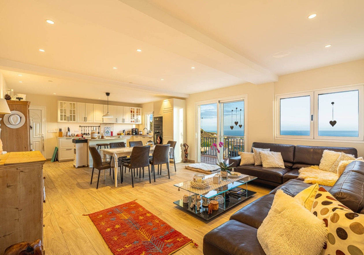 Exclusive finca with independent house in Acantilados de Los Gigantes