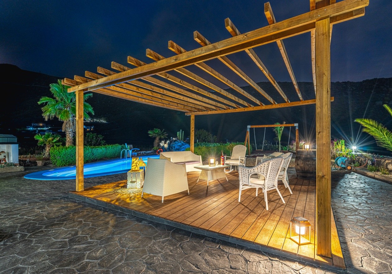 Exclusive finca with independent house in Acantilados de Los Gigantes
