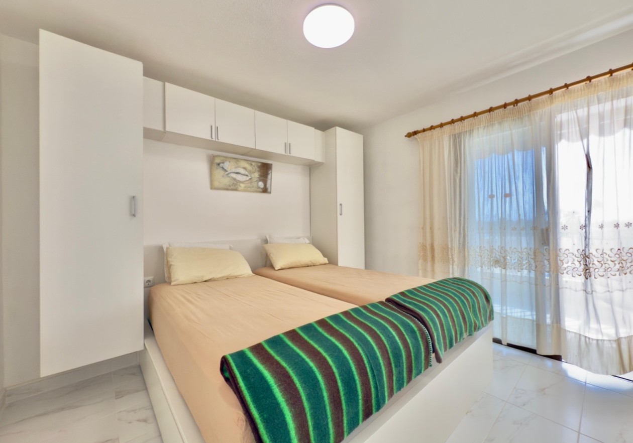 Apartamento en segunda línea de playa - Los Cristianos