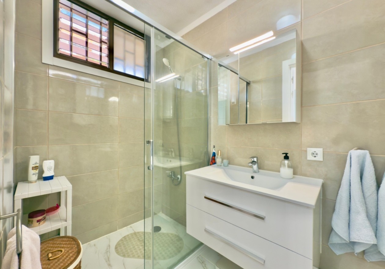 Apartamento en segunda línea de playa - Los Cristianos