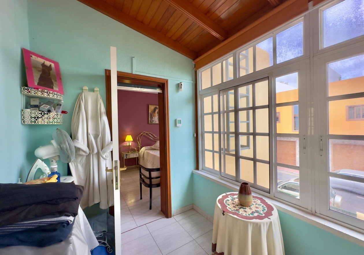 Amplia casa unifamiliar en Las Rosas – Arona